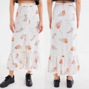 Women’s Urban Outfitters Floral Button-Down Linen Skirt